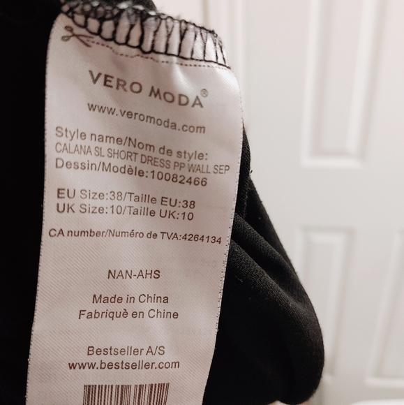 Colour-block Dress - Picture 8 of 9